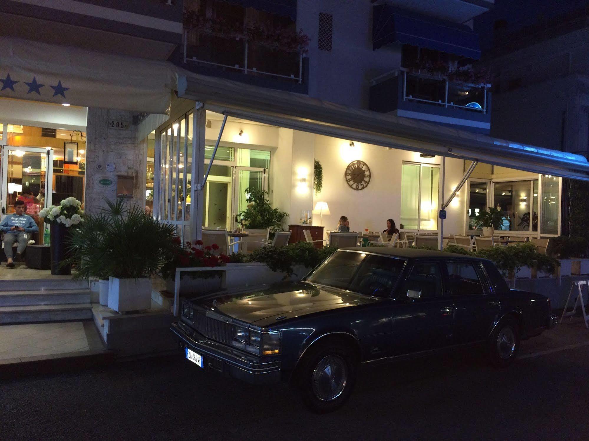 Hotel Touring Lido di Jesolo Eksteriør bilde